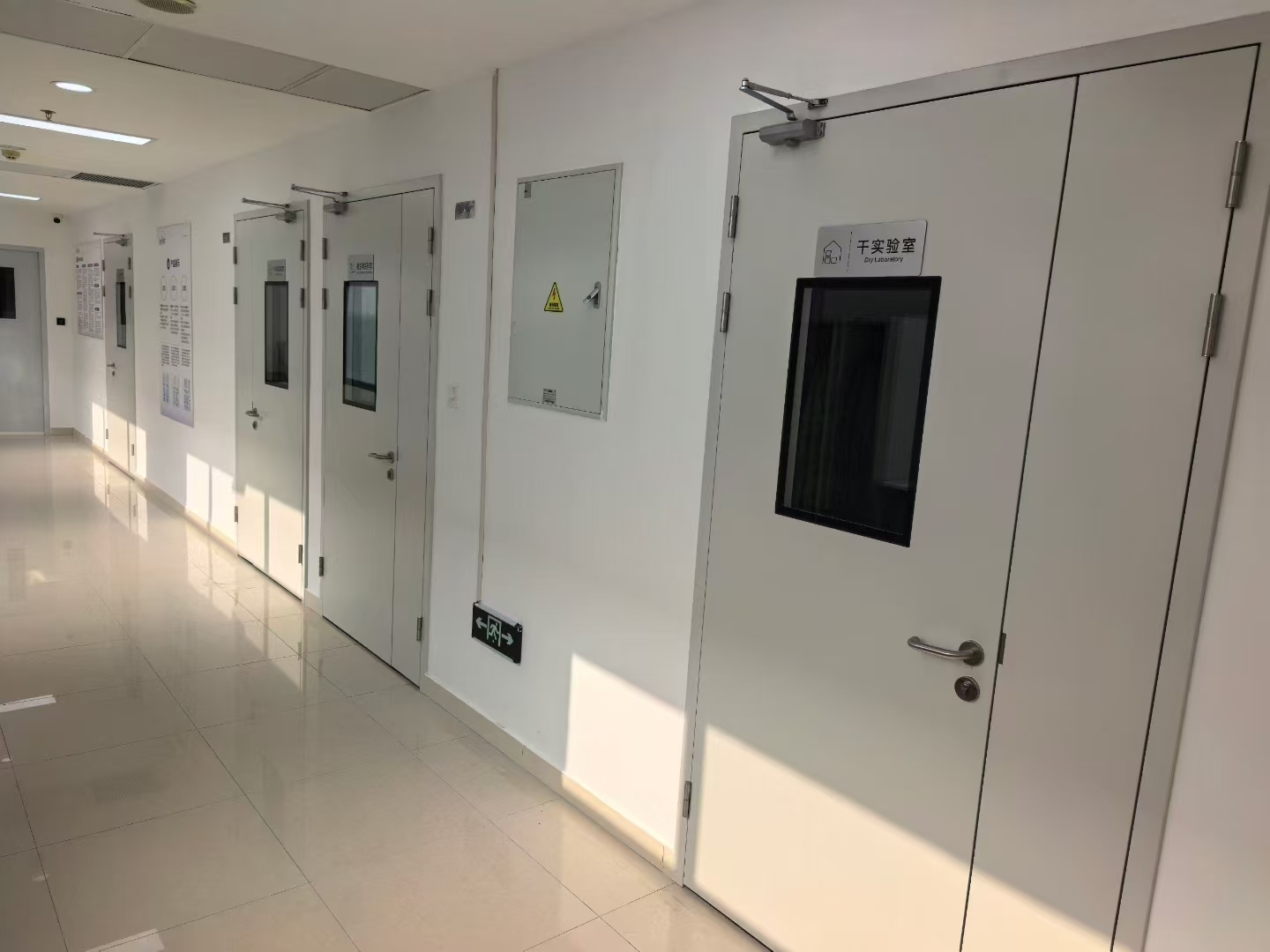 Cleanroom Doors 07