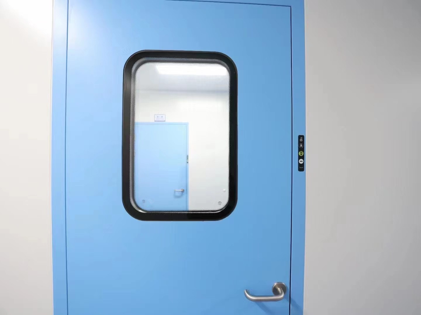clean room interlock door