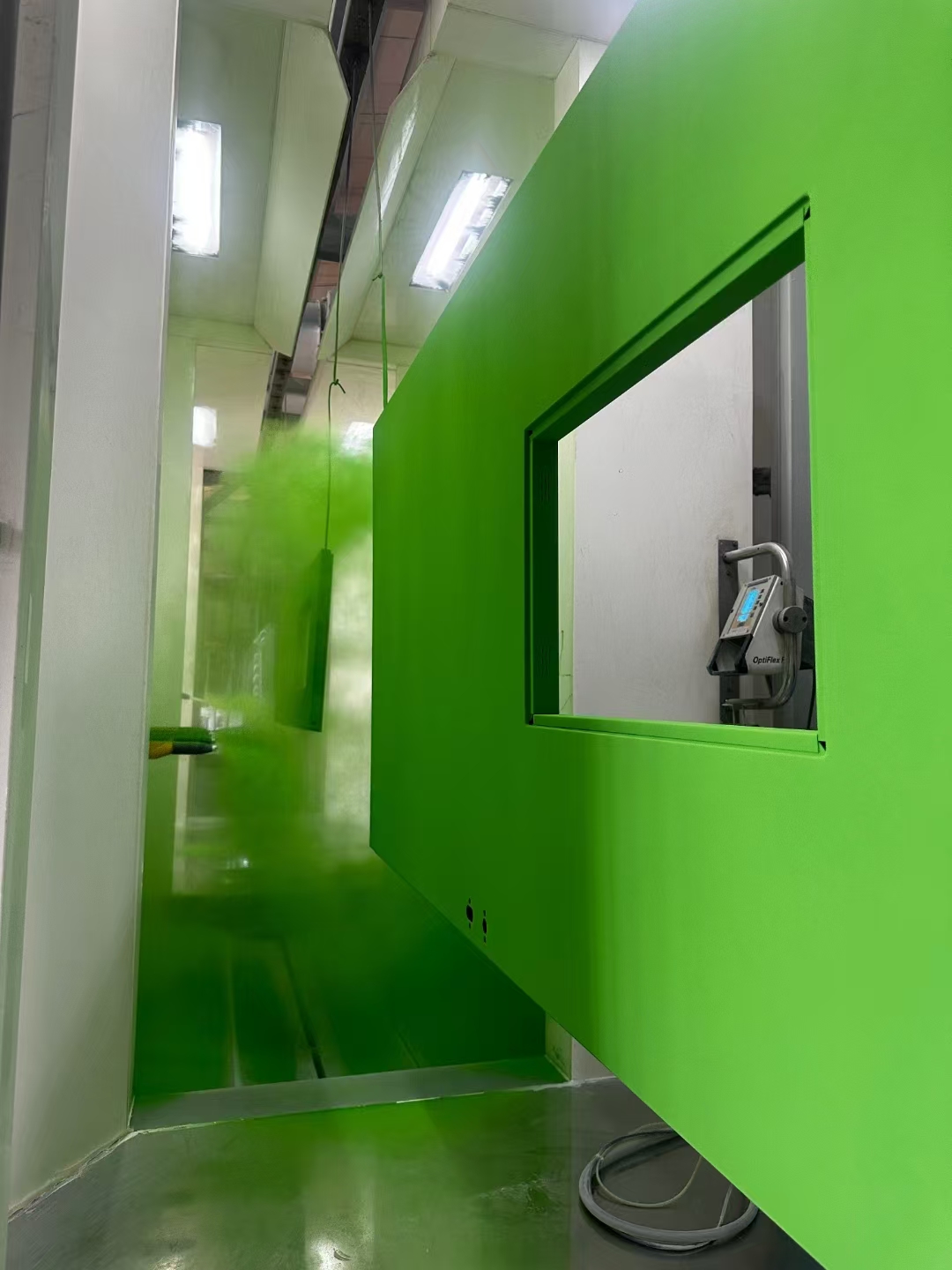 cleanroom hinged door