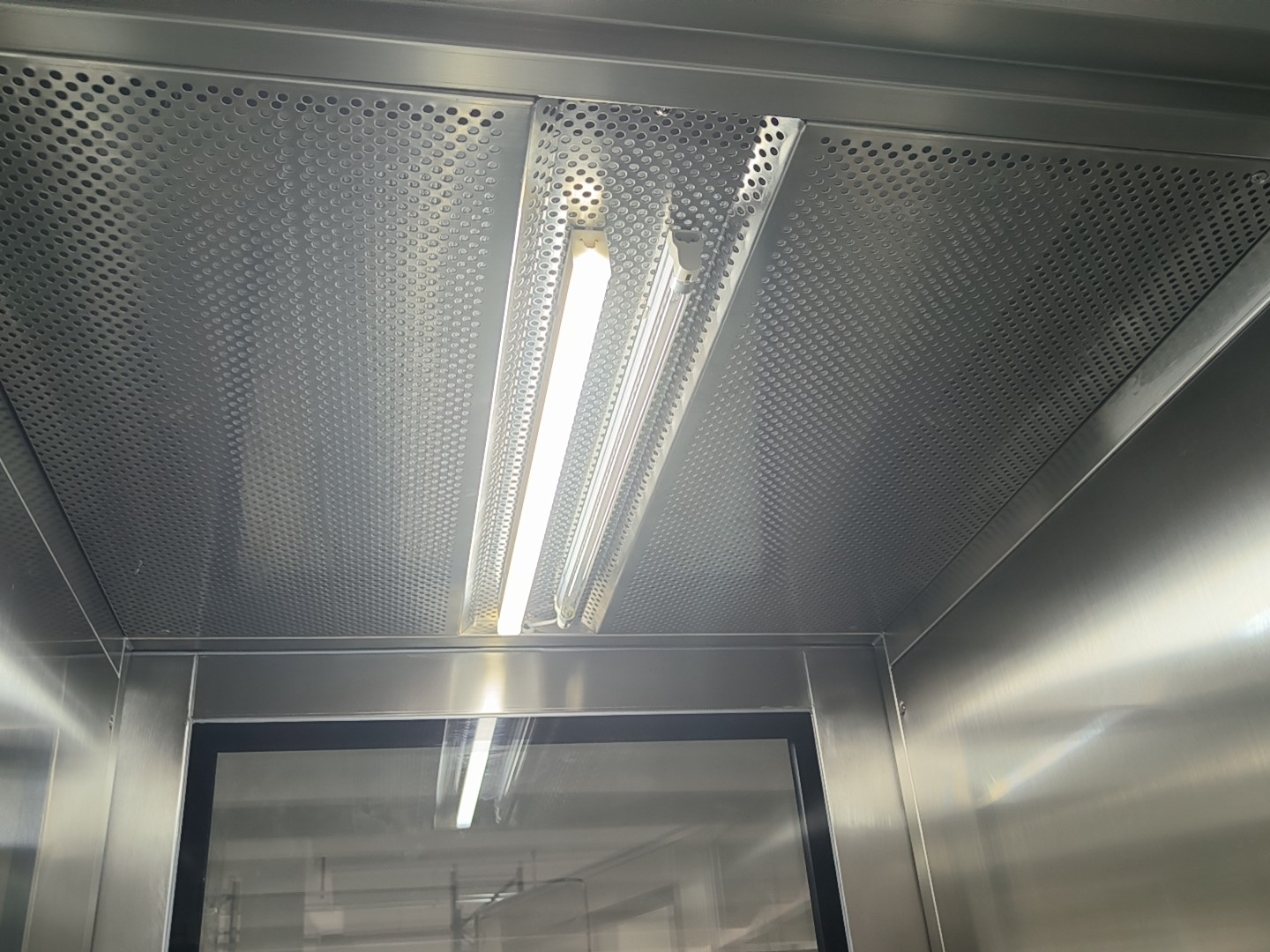 uv and lighting lamp